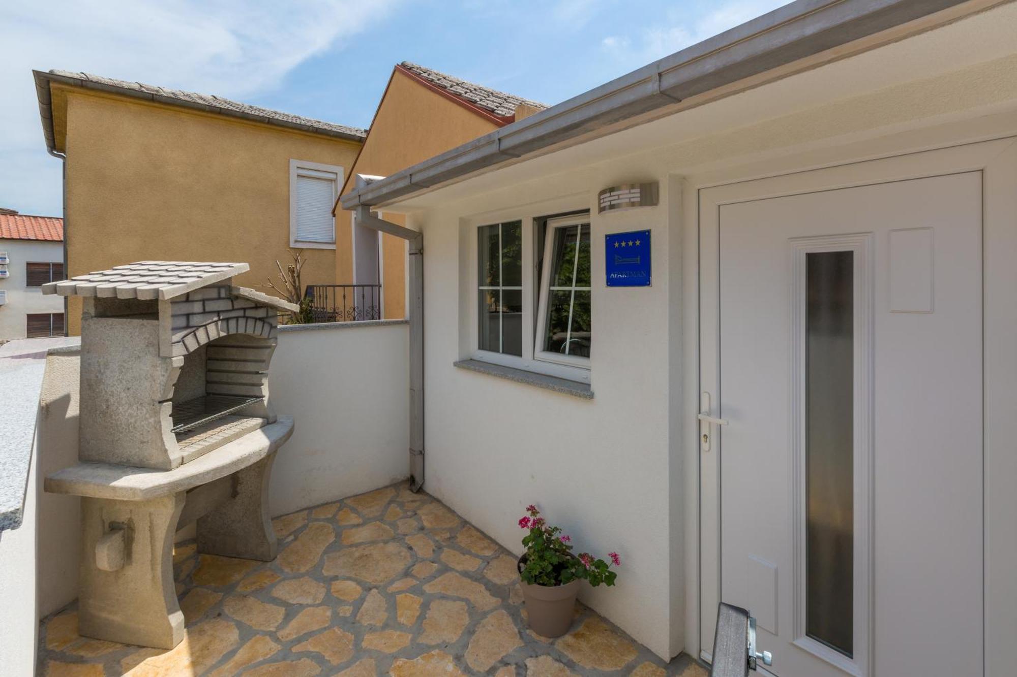 Nona Crikvenica Exterior foto